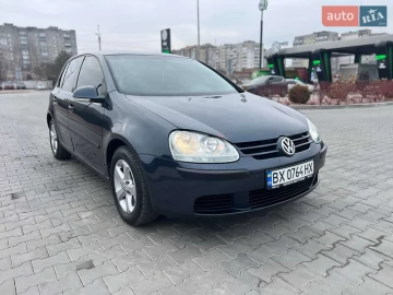 Авто Volkswagen Golf 2004 № 7337551