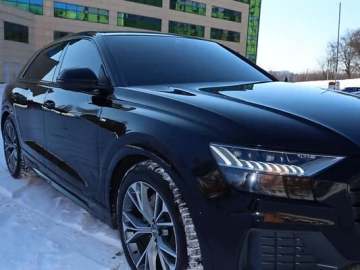 Авто Audi Q8 2019 № 7337938