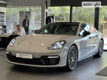 Авто Porsche Panamera 2023 № 7337942