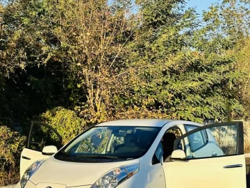 Авто Nissan Leaf 2015 № 7338173