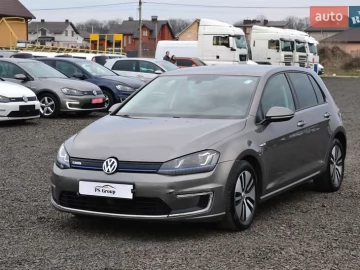 Авто Volkswagen E-Golf 2015 № 7338191