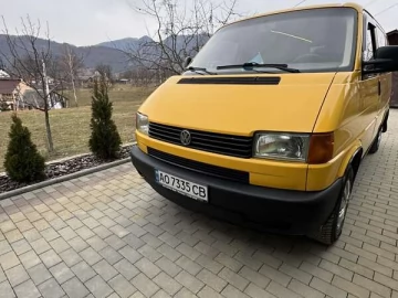 Авто Volkswagen Transporter 2000 № 7340161