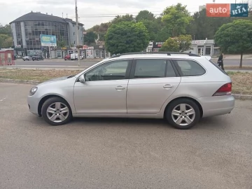 Авто Volkswagen Golf 2010 № 7340182