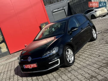 Авто Volkswagen E-Golf 2015 № 7340384