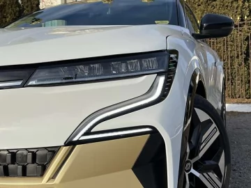 Авто Renault Megane E-Tech Electric 2023 № 7340799
