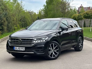Авто Volkswagen Touareg 2018 № 7340962
