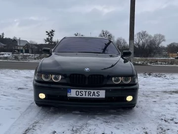 Авто BMW 5 Series 2002 № 7341263