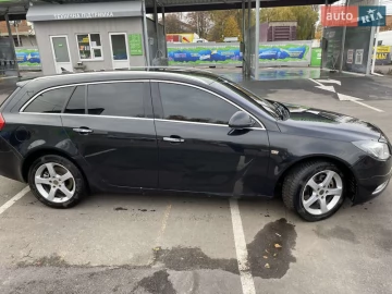 Авто Opel Insignia 2011 № 7341395