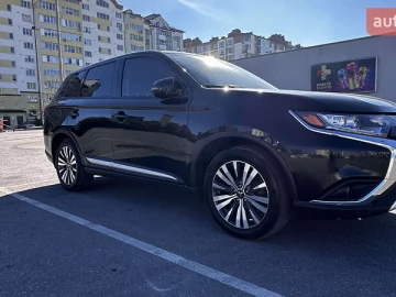 Авто Mitsubishi Outlander 2019 № 7341941