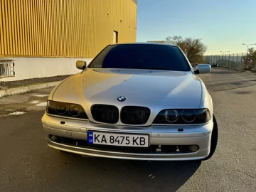 Авто BMW 5 Series 2002 № 7342678