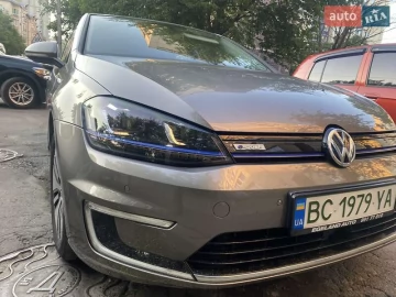 Авто Volkswagen E-Golf 2014 № 7342863