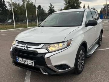 Авто Mitsubishi Outlander 2018 № 7343159