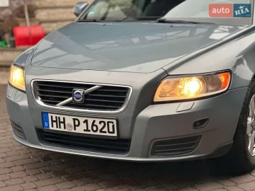 Авто Volvo V50 2008 № 7343844