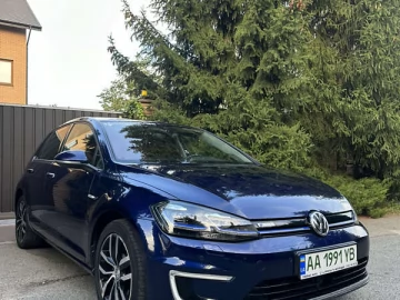 Авто Volkswagen E-Golf 2018 № 7344489