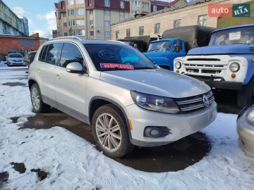 Авто Volkswagen Tiguan 2015 № 7345363