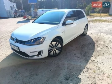 Авто Volkswagen E-Golf 2014 № 7345394