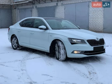 Авто Skoda Superb 2015 № 7346309