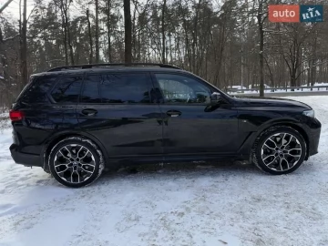 Авто BMW X7 2023 № 7346735