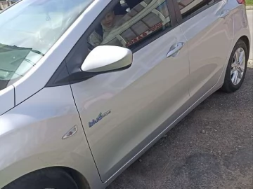 Авто Hyundai I30 2014 № 7346812
