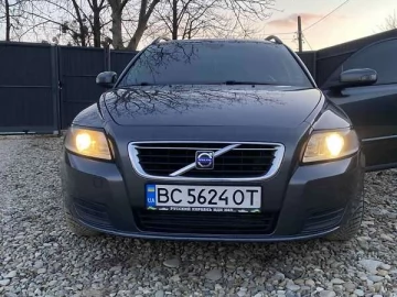 Авто Volvo V50 2008 № 7346877