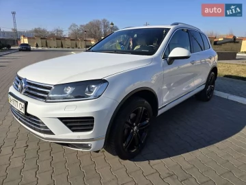 Авто Volkswagen Touareg 2016 № 7347802