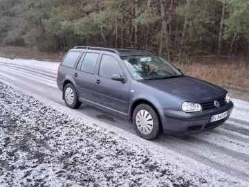 Авто Volkswagen Golf 2000 № 7347864
