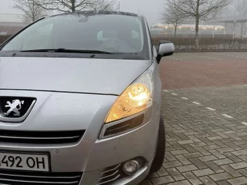 Авто Peugeot 5008 2010 № 7349295