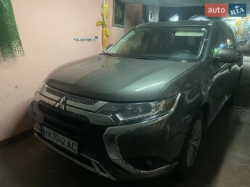 Авто Mitsubishi Outlander 2019 № 7349683