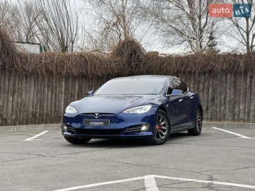Авто Tesla Model S 2019 № 7349717