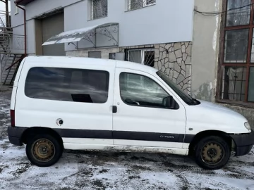 Авто Citroen Berlingo 2002 № 7349901