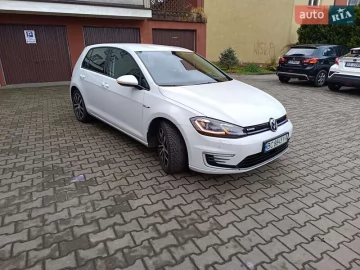 Авто Volkswagen E-Golf 2020 № 7350510