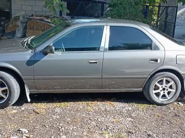 Авто Toyota Camry 2000 № 7352075