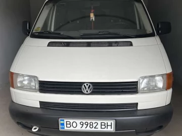 Авто Volkswagen Transporter 2000 № 7352298