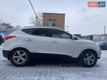 Авто Hyundai Ix35 2012 № 7352483