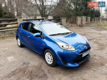 Авто Toyota Aqua 2017 № 7352498