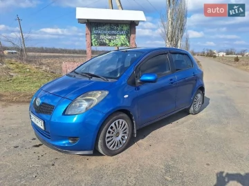 Авто Toyota Yaris 2007 № 7353301