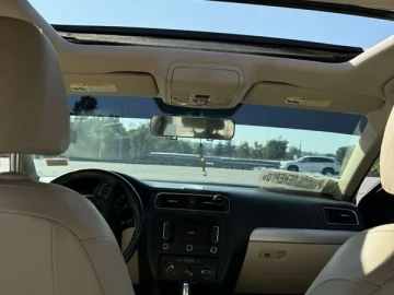 Авто Volkswagen Jetta 2010 № 7353584