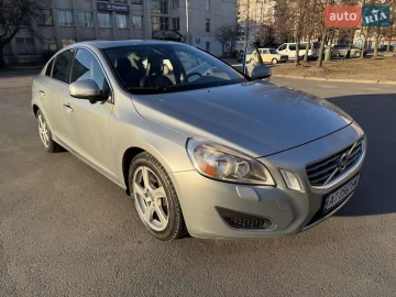 Авто Volvo S60 2013 № 7353702