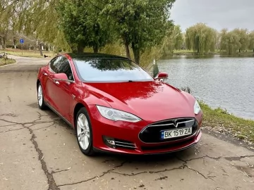 Авто Tesla Model S 2015 № 7354030