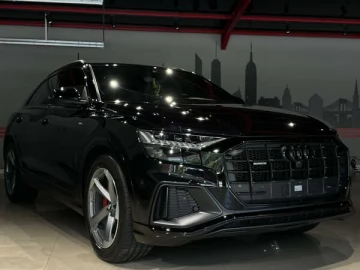 Авто Audi Q8 2020 № 7354221