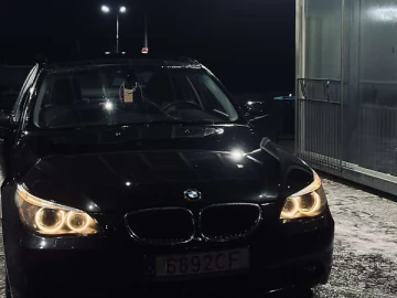 Авто BMW 5 Series 2004 № 7354456