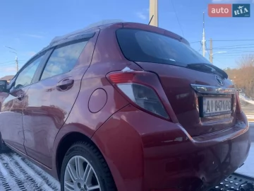 Авто Toyota Yaris 2011 № 7354497