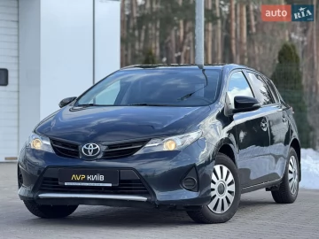 Авто Toyota Auris 2013 № 7354772