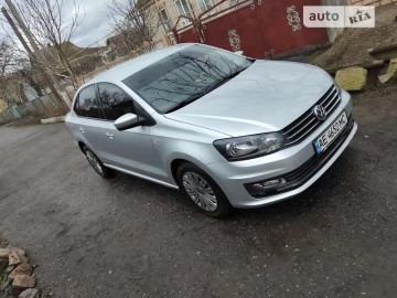 Авто Volkswagen Polo 2017 № 7354866