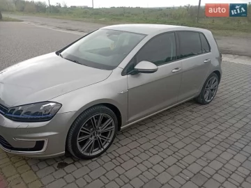 Авто Volkswagen Golf 2016 № 7354902