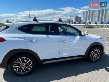 Авто Hyundai Tucson 2019 № 7355310