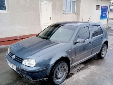 Авто Volkswagen Golf 2000 № 7355445