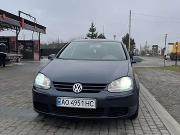 Авто Volkswagen Golf 2003 № 7355633