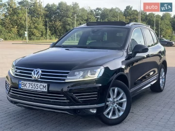 Авто Volkswagen Touareg 2015 № 7357084