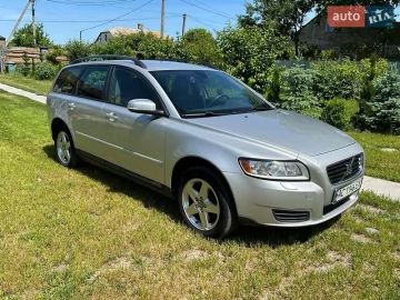 Авто Volvo V50 2008 № 7357432